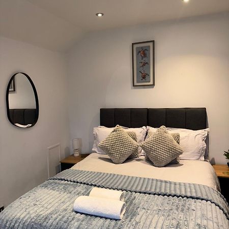 Cosy Countryside Stay- Waters Upton, Telford Eksteriør bilde